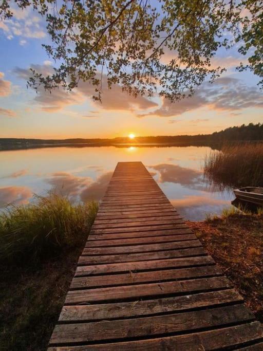 Bungalow Direkt Am See, Mit Eigenem Boot Roding Exterior foto