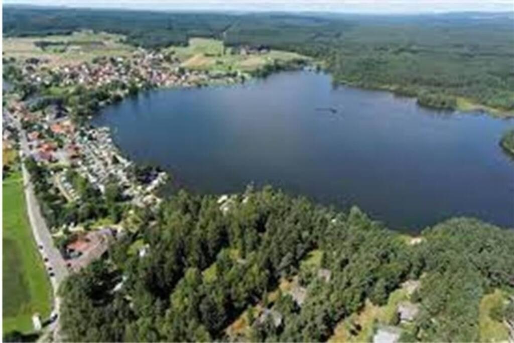 Bungalow Direkt Am See, Mit Eigenem Boot Roding Exterior foto