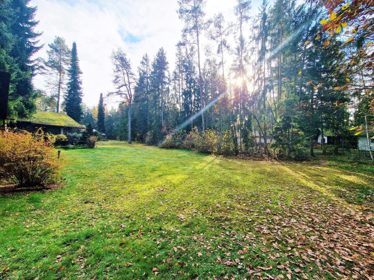 Bungalow Direkt Am See, Mit Eigenem Boot Roding Exterior foto